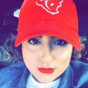 Meet your Posher, Nely